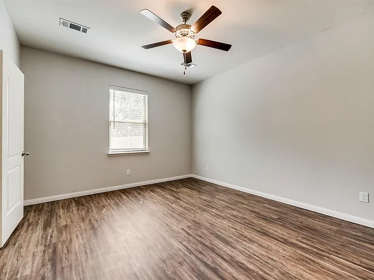 1503 Hill Top Ct — Photo 20