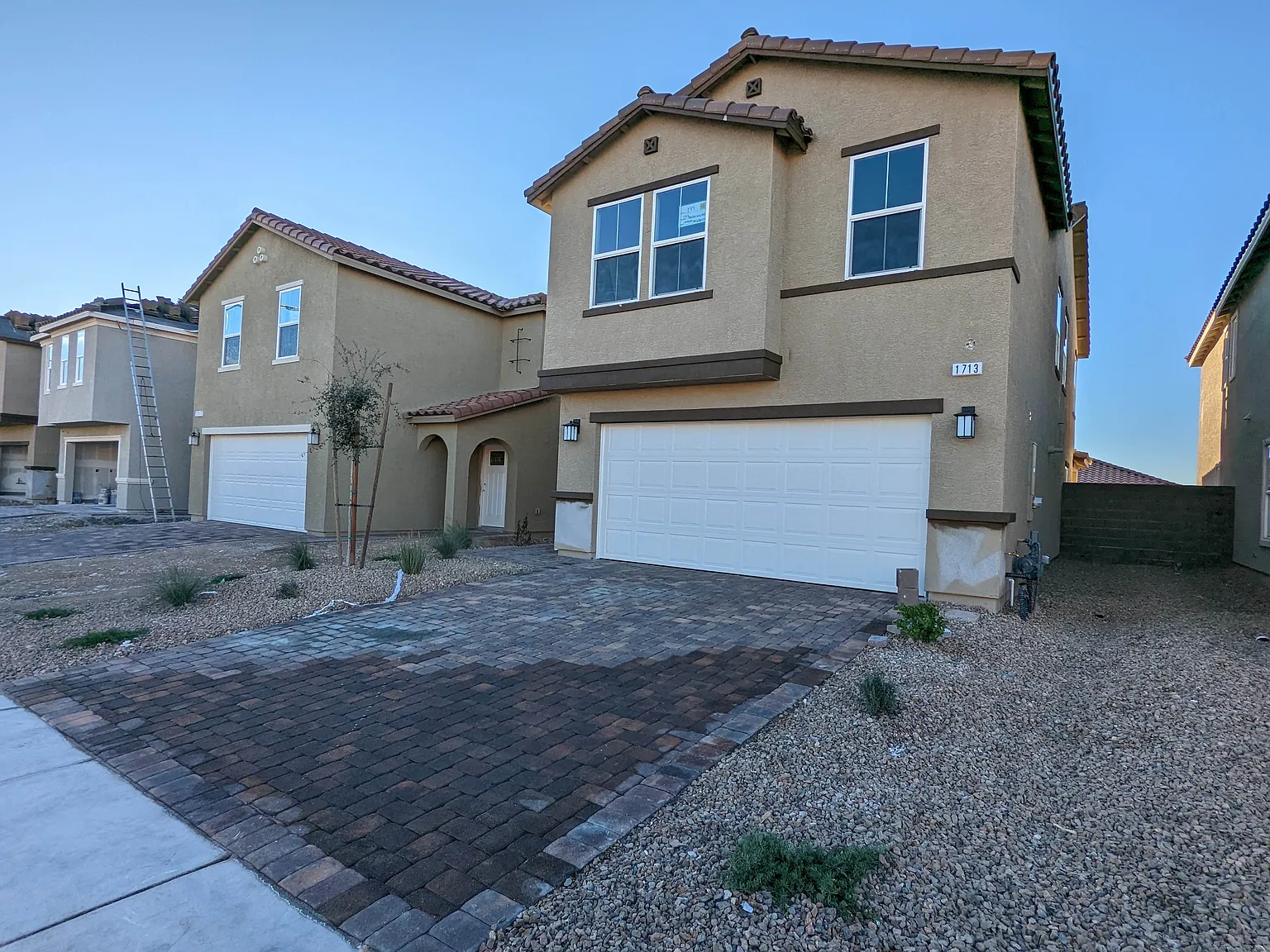 3 bed, 2.5 bath, 1762 sqft, $800 — Photo 1