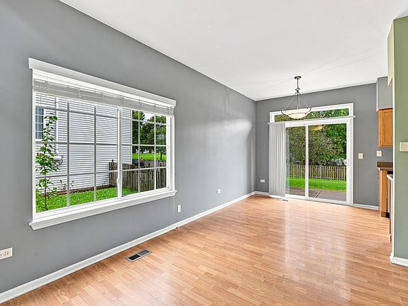2nd image of 1424 Red Top Ln