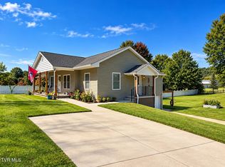 1223 Broad St, Elizabethton, TN 37643