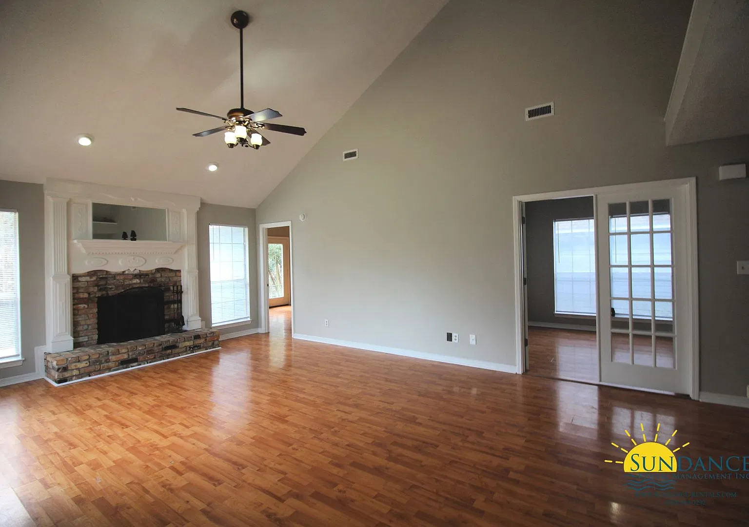 Beautiful 3 Bedroom Home in Fort Walton! — Photo 2