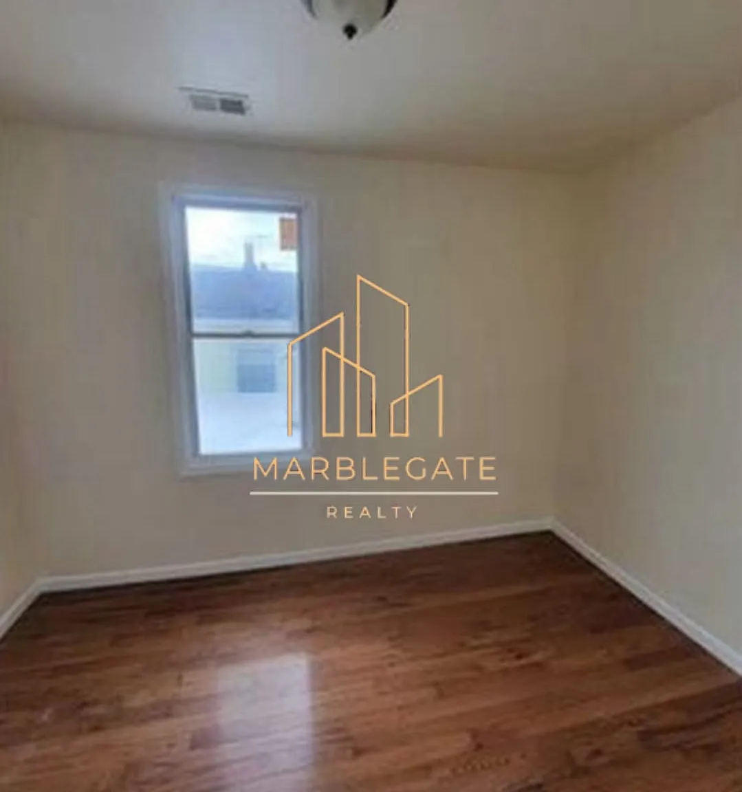 2 bed, 850 sqft, $1,850 — Photo 3