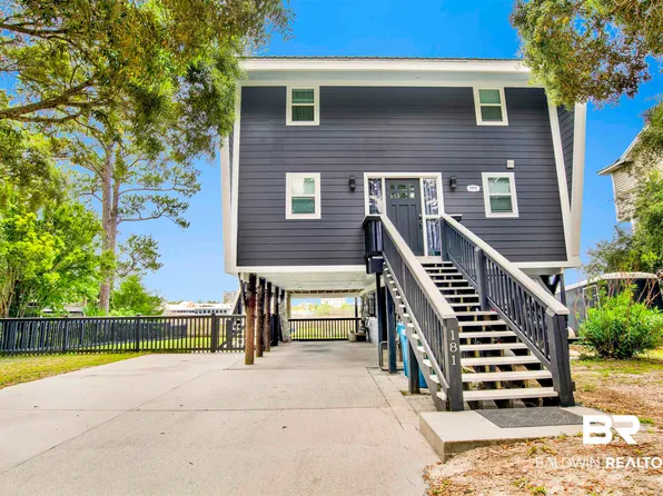 181 W 8th Ave, Gulf Shores, AL 36542