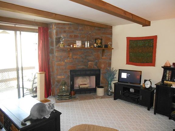 5th image of 21 Pinetop Cir #C