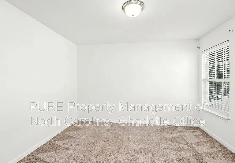 8618 Twined Creek Ln — Photo 11