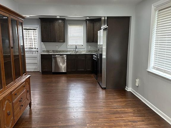 3rd image of 242 Grove St