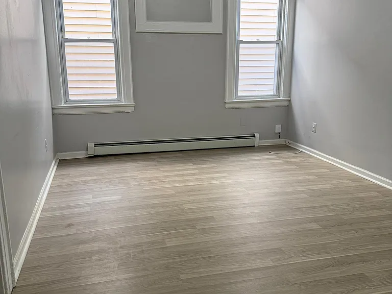 41 Aldine St #1 — Photo 2