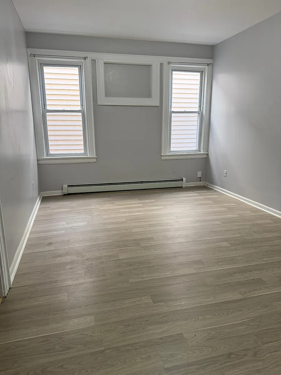 Building Photo - 41 Aldine St #1