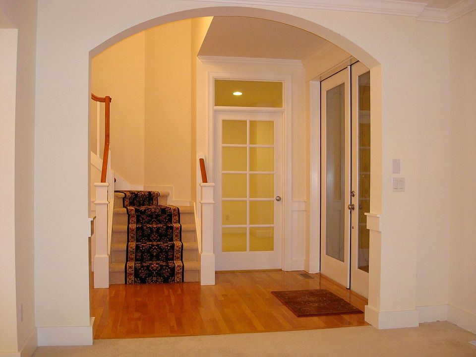 Vaulted Entry with Office