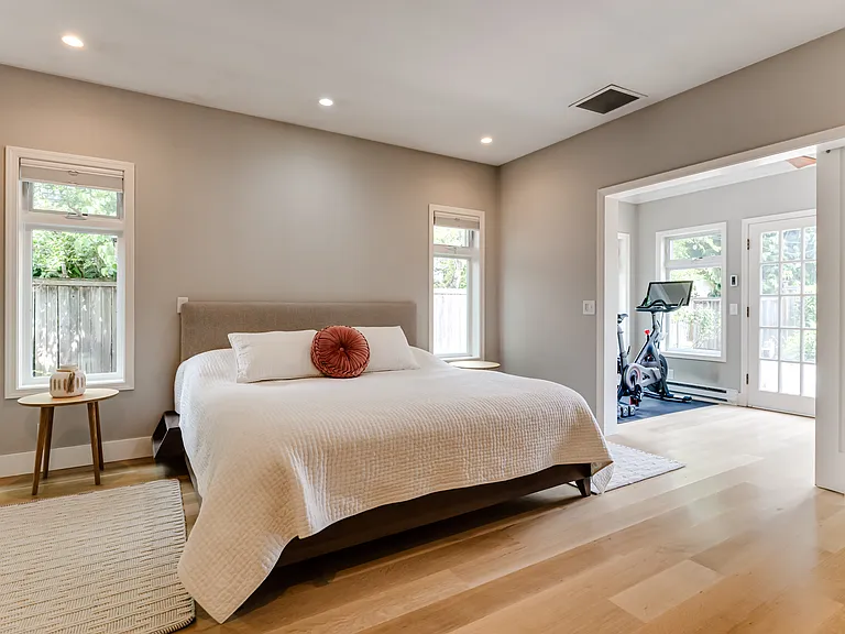 3375 Bardell Ave — Photo 26