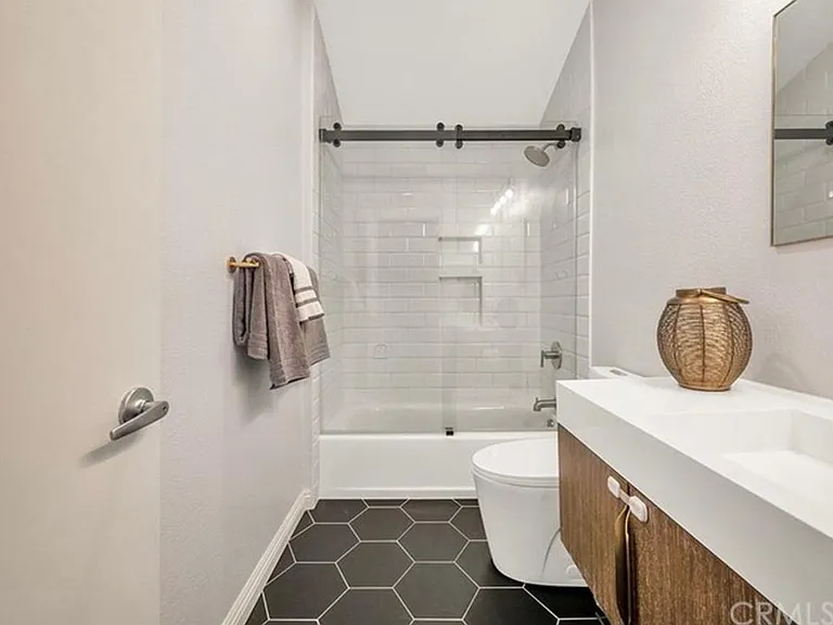 Bathroom #2