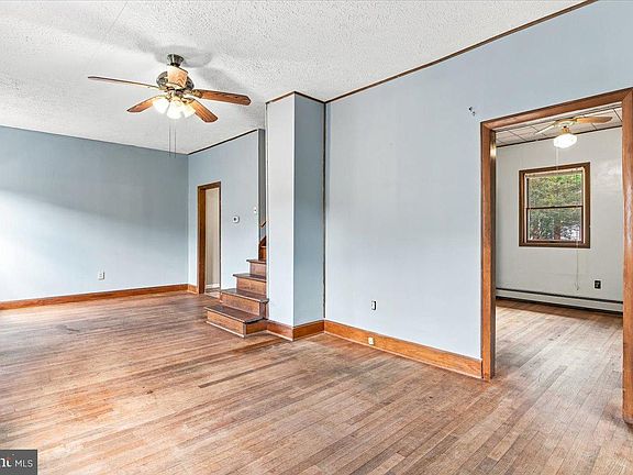 2nd image of 502 Fayette St