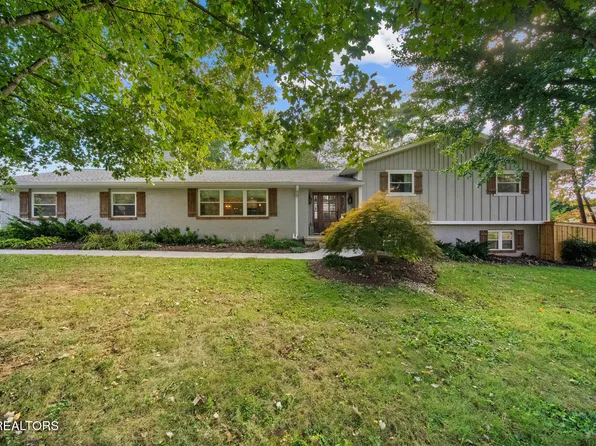 8220 Bennington Dr, Knoxville, TN 37909