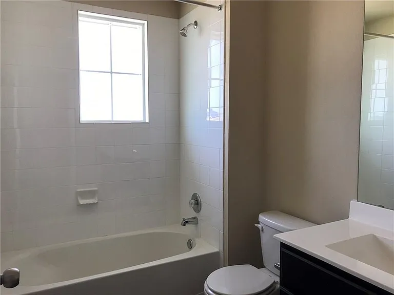 3201 Ortman Dr — Photo 22