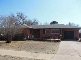 408 Pine St, Levelland, TX 79336