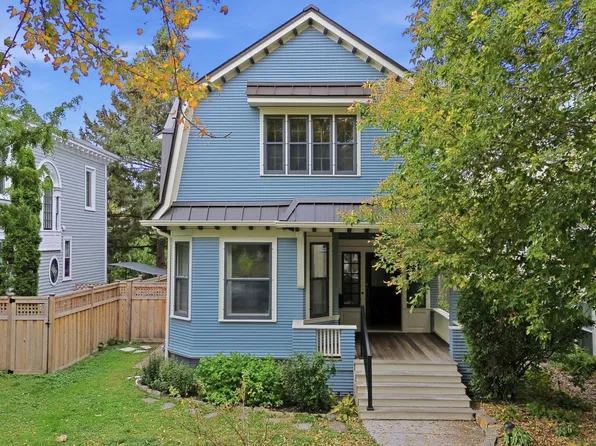 2220 Pleasant Ave, Minneapolis, MN 55404