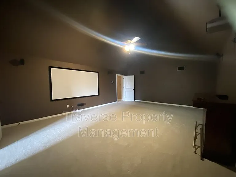 129 Acorn Ln — Photo 30