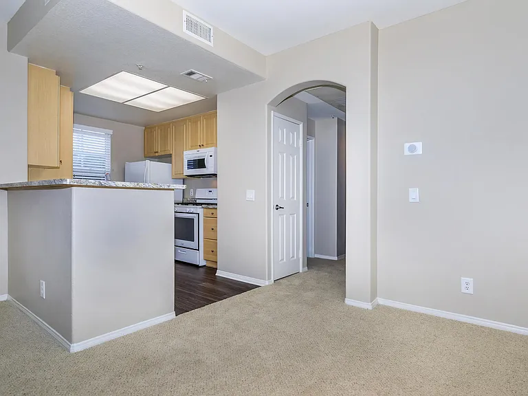 Laurel Glen Apartment Homes — Photo 26
