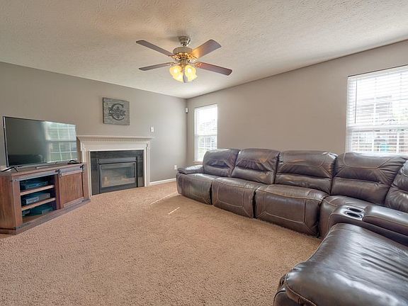 4th image of 6031 Marsh Cir