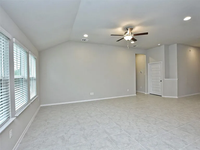 21310 Mount View Dr — Photo 7