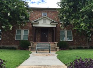712 Gunter Ave #D, Guntersville, AL 35976