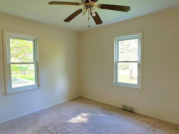 4th image of 3283 Brookgate Dr