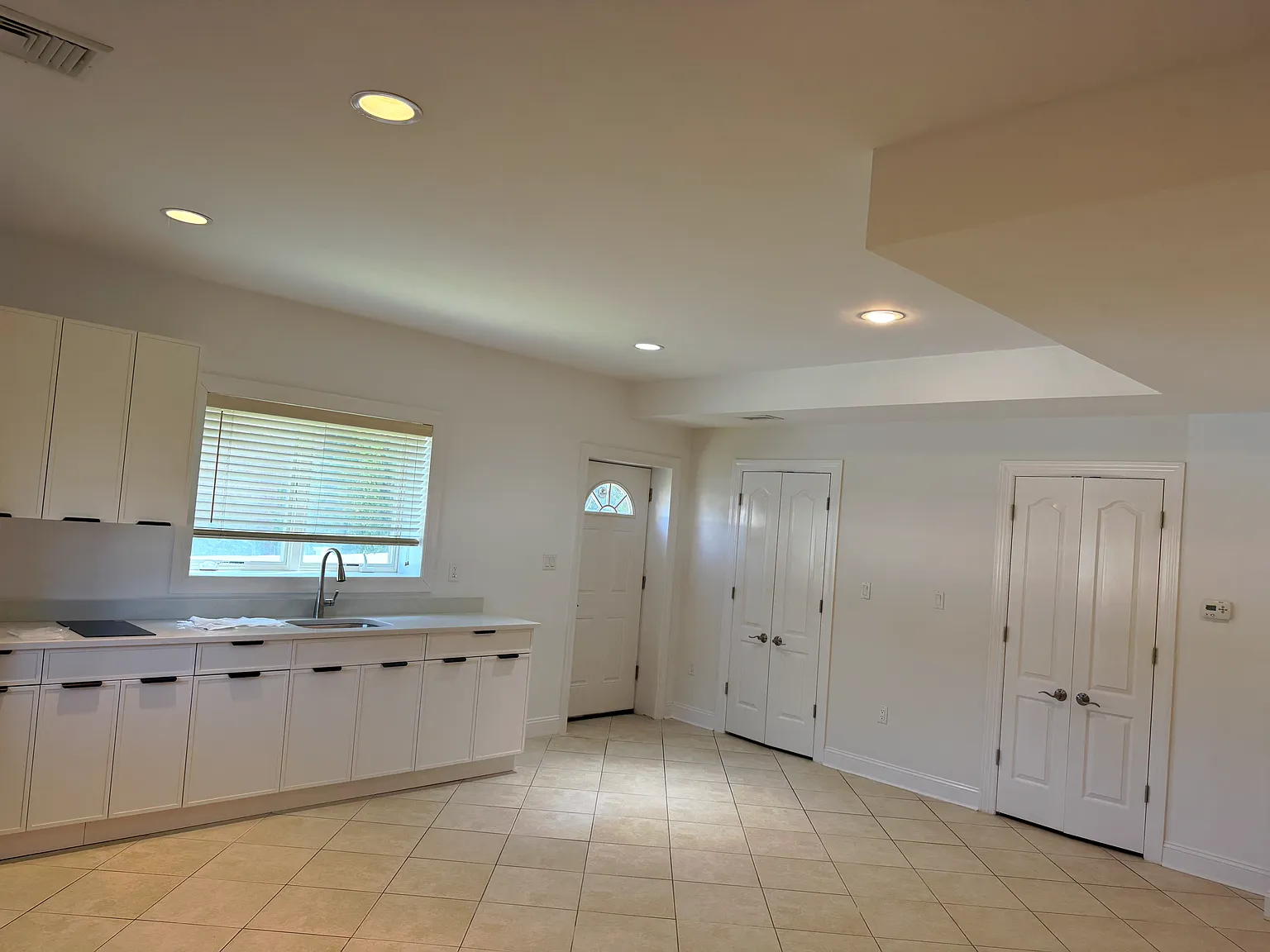Studio, $1,750 — Photo 1