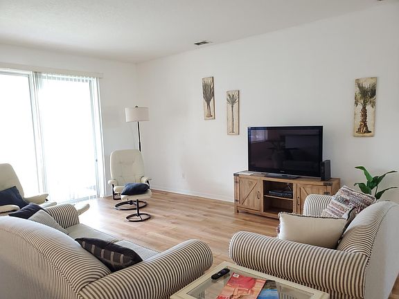 5th image of 11 Clement Ct