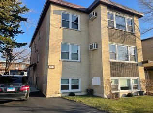 243 N Wood Dale Rd #2, Wood Dale, IL 60191