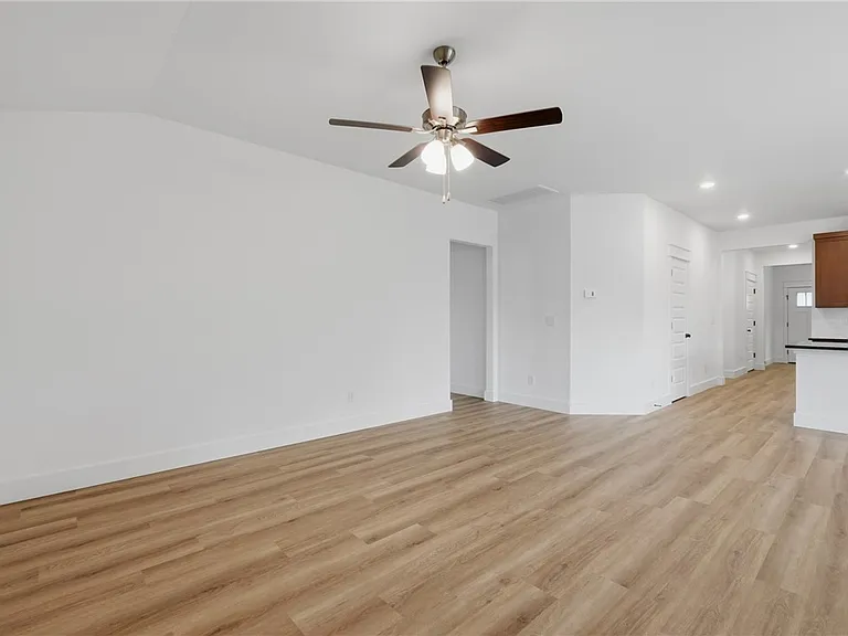 5089 Vista Ave — Photo 13