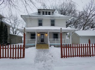 210 S College St, North English, IA 52316
