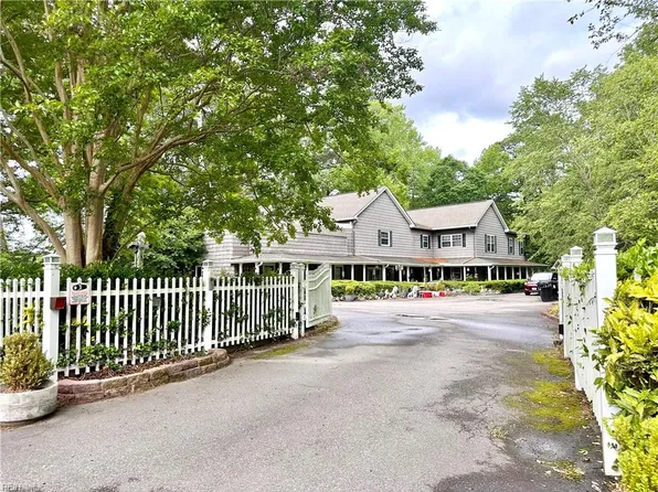1609 Shenstone Ct, Virginia Beach, VA 23455