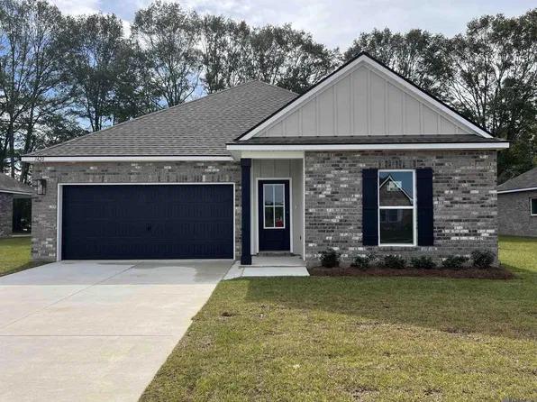 3420 Chien St, Zachary, LA 70791