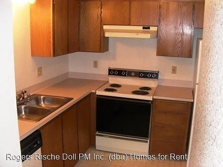 2nd image of 1079 SW Barrington Dr #102-W0556