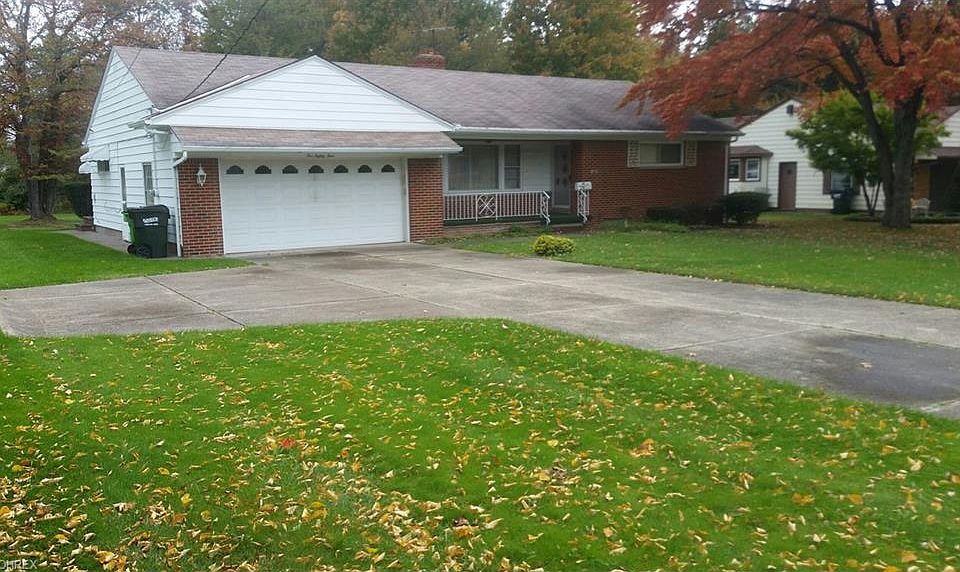 1st image of 584 Strumbly Dr