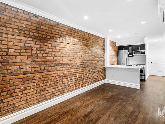 3rd image of 329 E 10th St APT 3