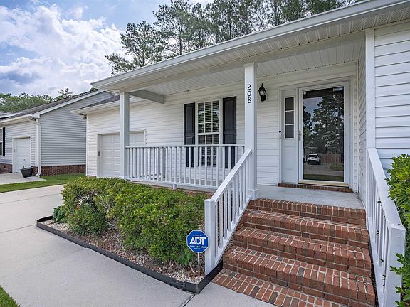3rd image of 208 Dove Park Rd