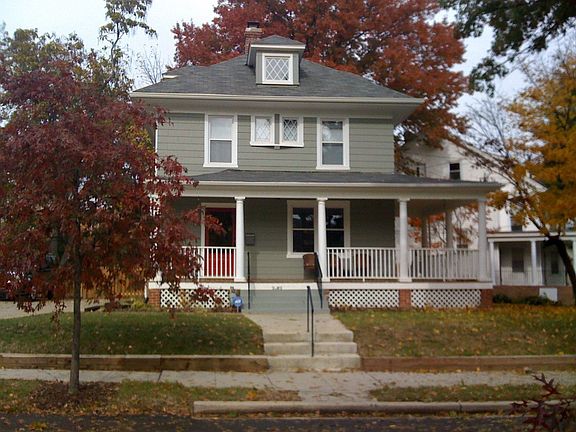 Front before landscaping