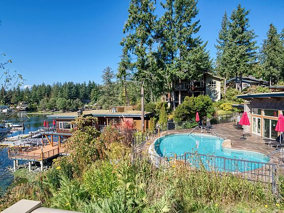 4th image of 12849 Lagoon Rd #5B