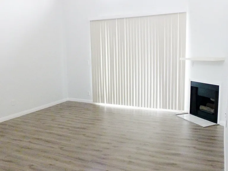 Roscoe Townhomes — Photo 26