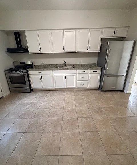 927 N Lima St #B — Photo 4
