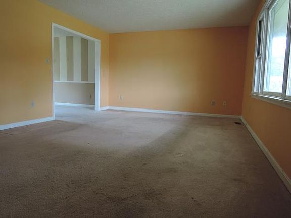 4th image of 125 Mill Race Dr