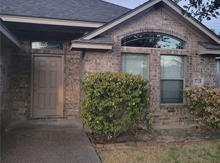 3728 Dove Hollow Ln, College Station, TX 77845
