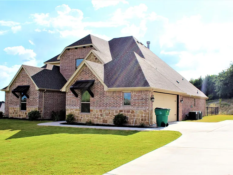 2404 Wills Way Dr — Photo 9