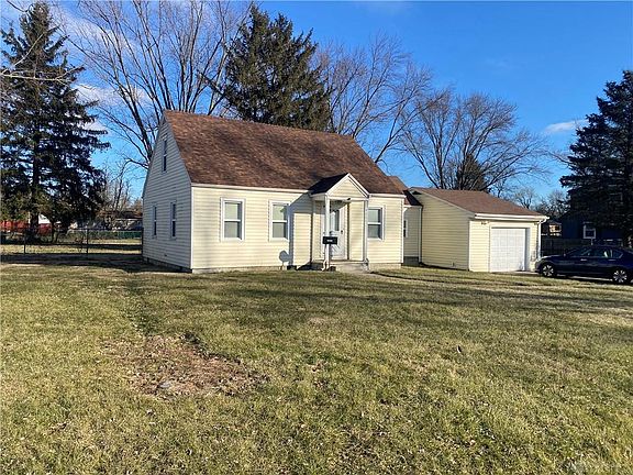 2nd image of 4961 Goodyear Dr