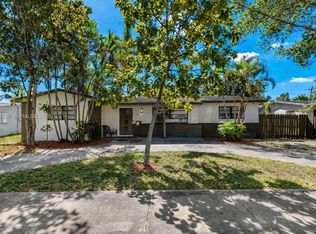 120 NE 175th St, Miami, FL 33162