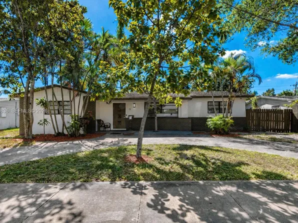 120 NE 175th St, Miami, FL 33162