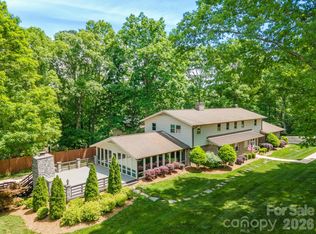 240 36th Avenue Cir NW, Hickory, NC 28601