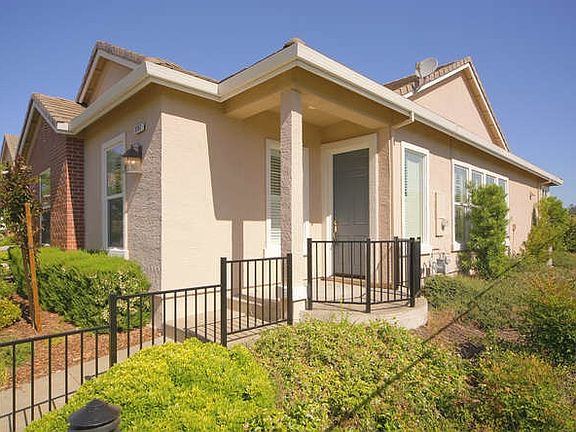 3rd image of 3767 Park Dr