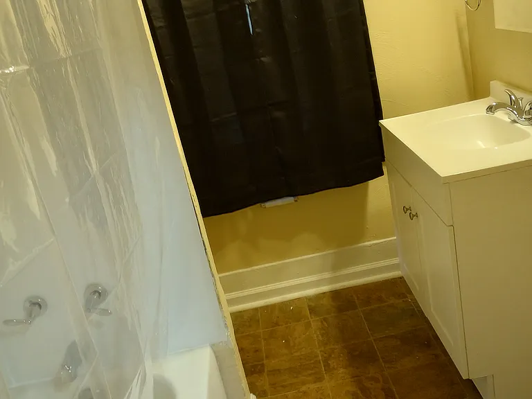 126 Charles St — Photo 9